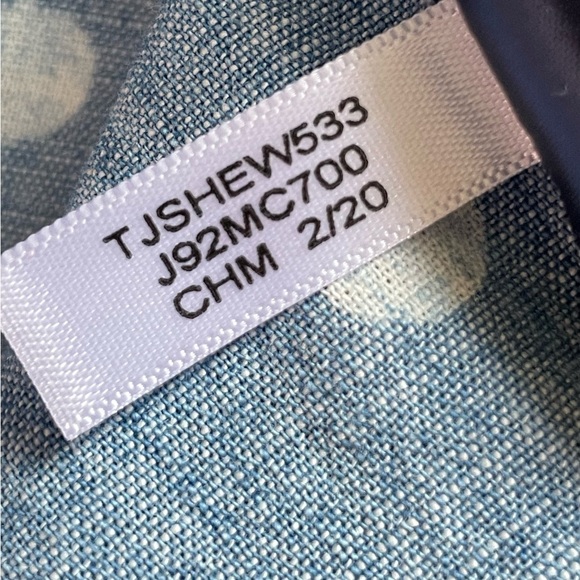 NWOT Tommy Hilfiger Blue Roll Tab Sleeve Popover with White Polka Dots - Picture 8 of 8